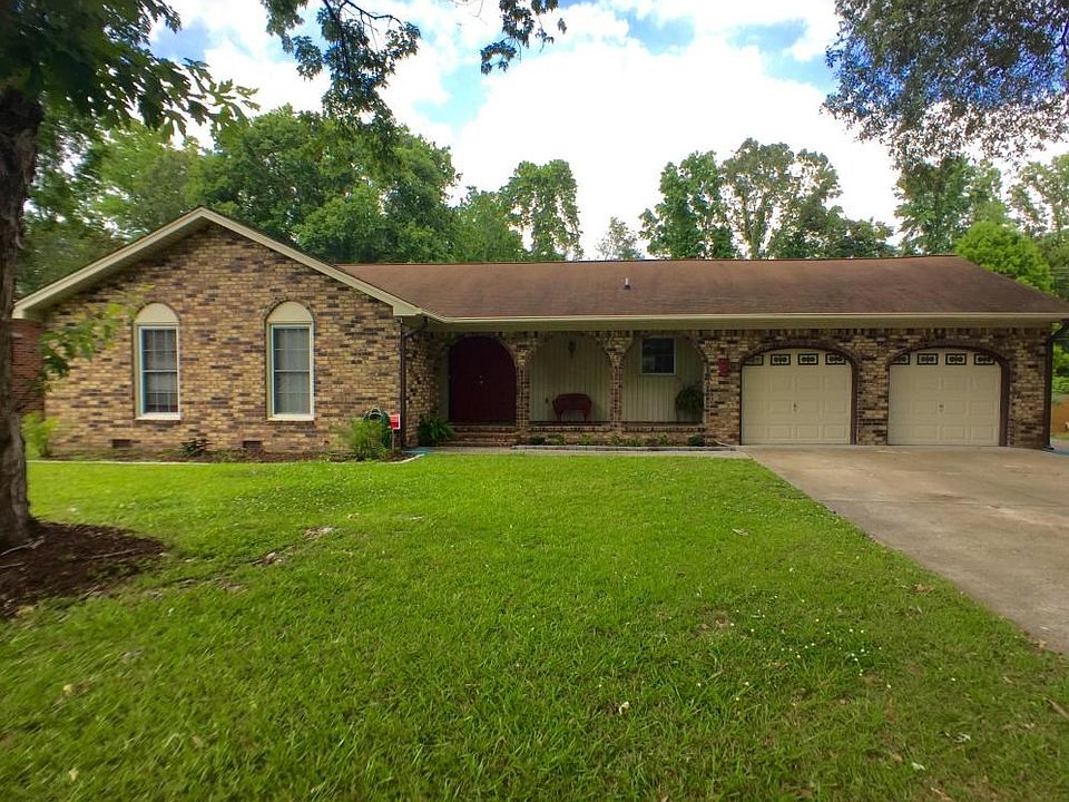 161 Tall Pines Front