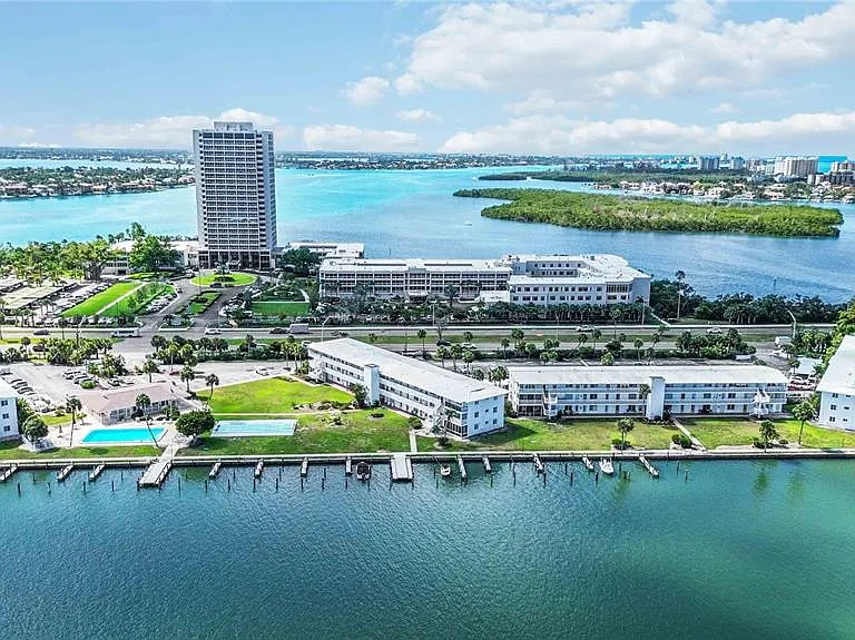 765 John Ringling Blvd #5 — Photo 43