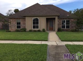 9423 Highland Oaks Ave, Zachary, LA 70791
