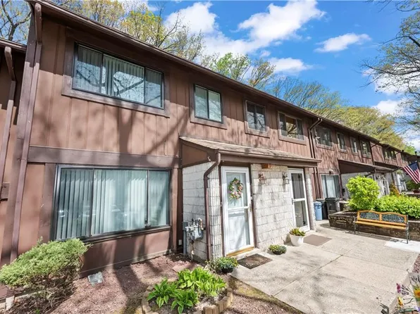 16 Rumson Road 51E image 2 of 24