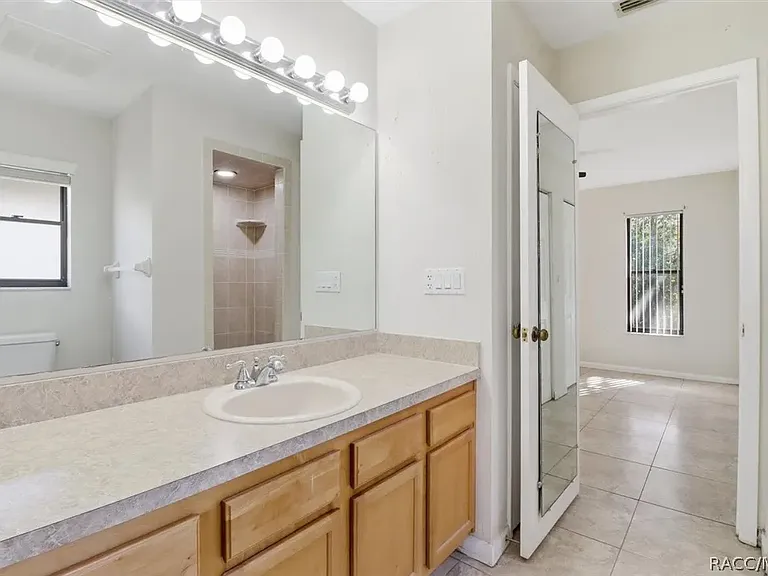 3 Fairwoods Ct — Photo 13