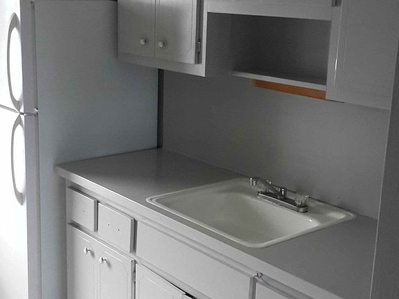 3rd image of 245 NE 191st St APT 3005