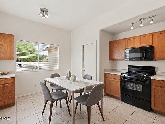 4th image of 16139 W JEFFERSON Street