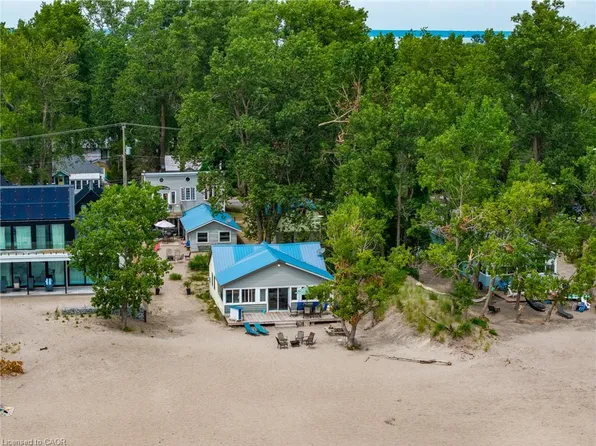5 Beach Ave, Norfolk County, ON N0E 1M0