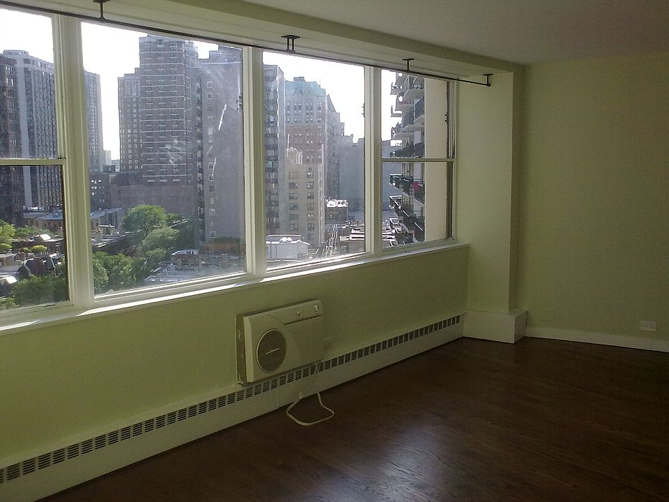2nd image of 1150 N Lake Shore Dr APT 12L
