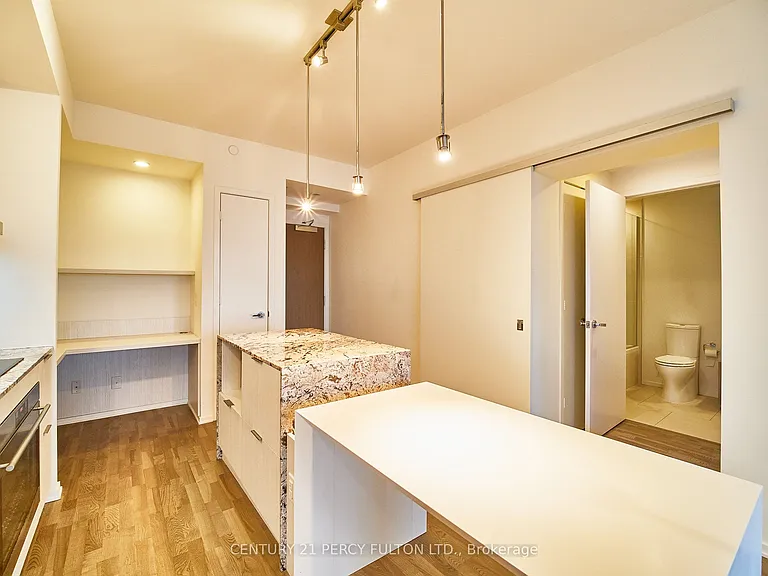 1 Bloor St E #3605 — Photo 17