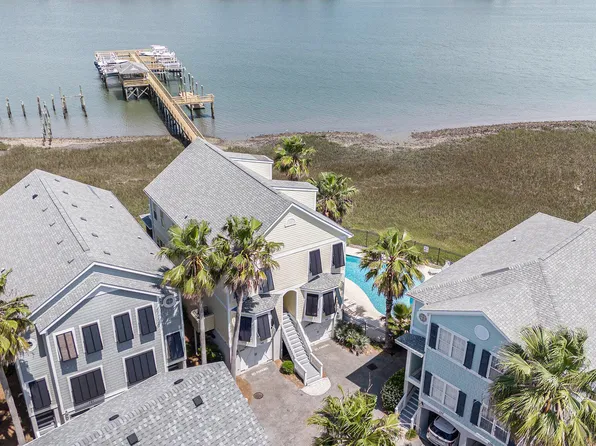 126 2nd St W, Folly Beach, SC 29439