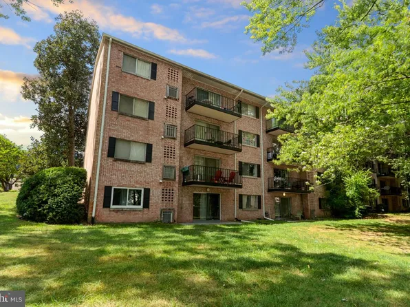 12650 Dara Dr APT T2, Woodbridge, VA 22192