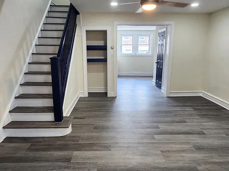 211 Wright Ave — Photo 1