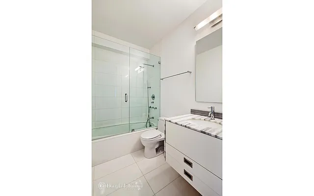 Rented by Douglas Elliman | media 17