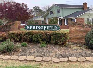 103 Allen Ct, Boiling Springs, SC 29316