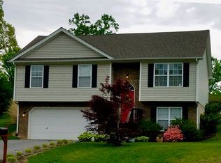 2429 Deerfield Ct SE, Roanoke, VA 24014