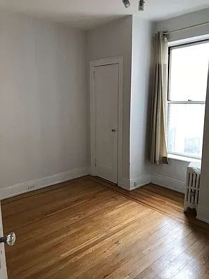 Rented by Flatiron Real Estate Advisors LLC | media 4
