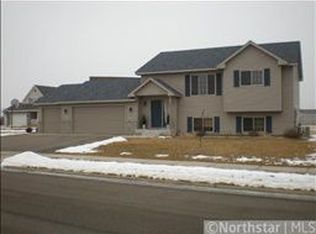1209 Cory Ln, Saint Cloud, MN 56303