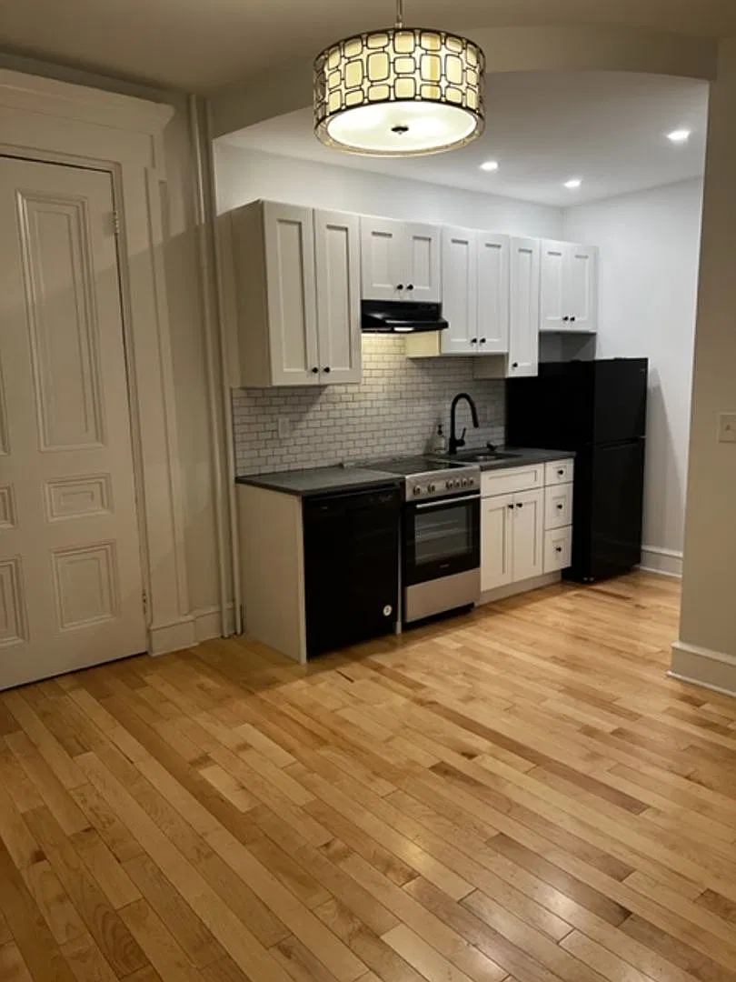 Perfectly renovated studio in Rittenhouse — Photo 4