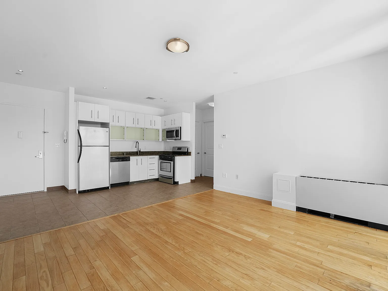 110 4th Avenue — Photo 3