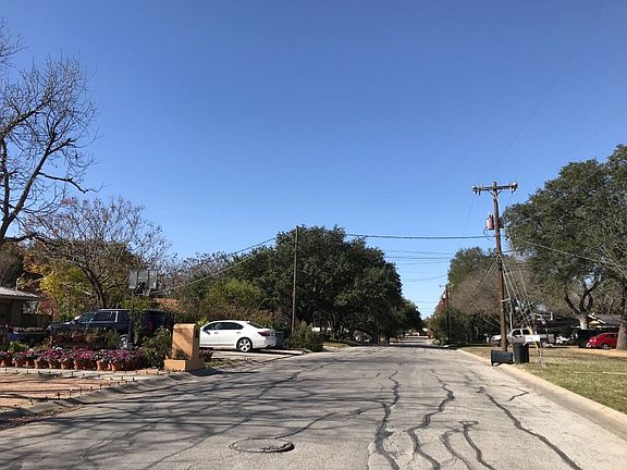 5th image of 101 Parade Dr