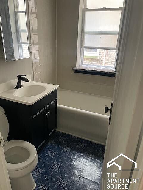 1st image of 6818 N Wayne Ave APT 108