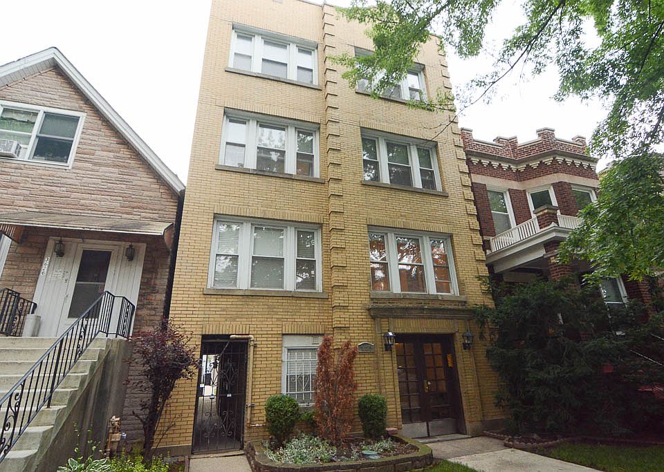 1st image of 3630 N Bosworth Ave APT 1