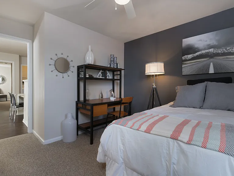 Block 36 - Student Living Priced Per Room — Photo 10