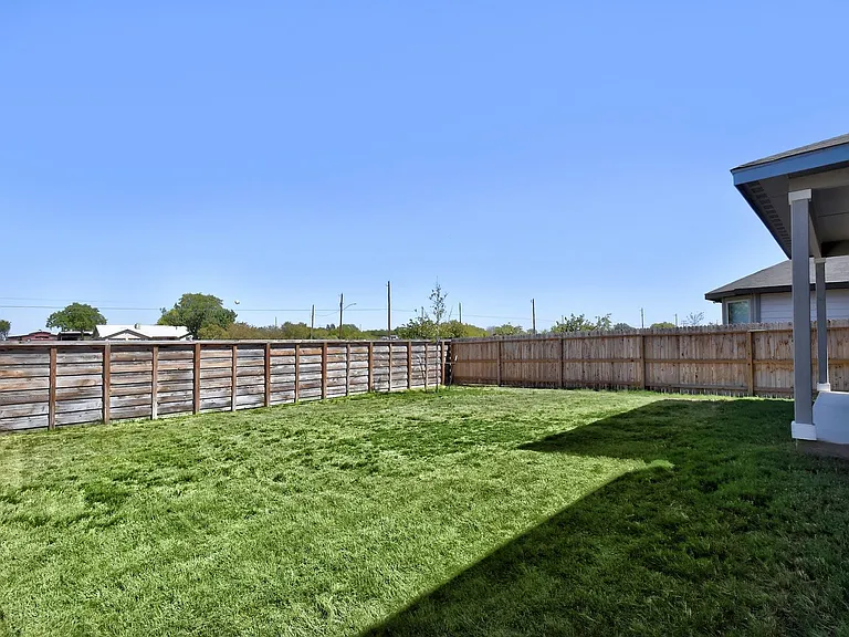 1215 Meyers Mdw — Photo 29