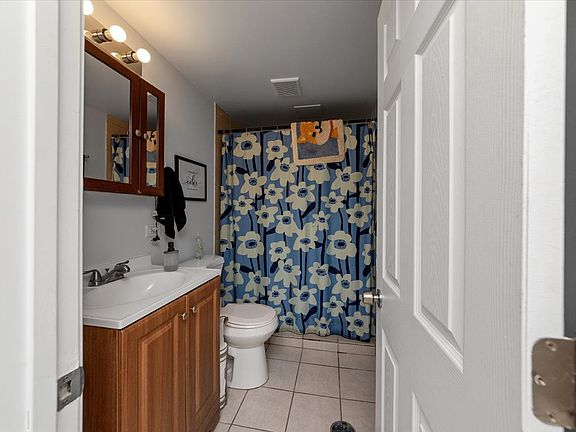 4th image of 3209 W Hirsch St APT 1E