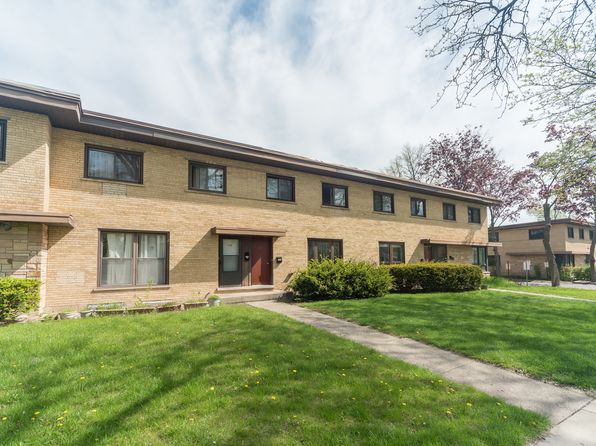 122 E Highland Ave, Mount Prospect, IL 60056