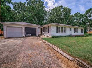 717 Canfield St, Gladewater, TX 75647