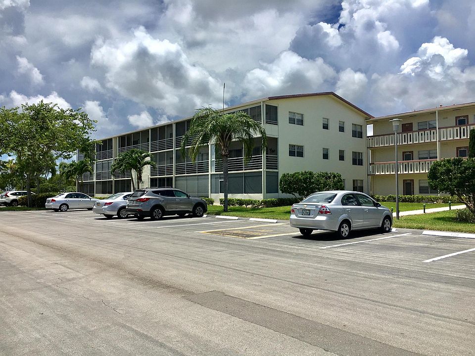 1st image of 160 Preston D #160