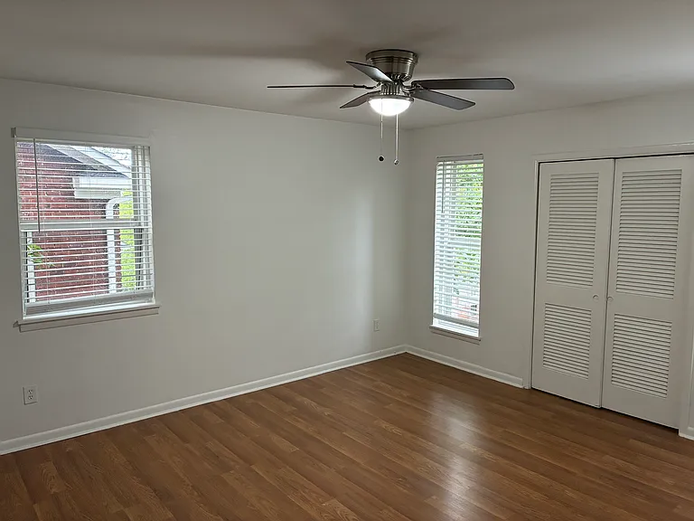 2413 Arlington Ave S #C — Photo 7
