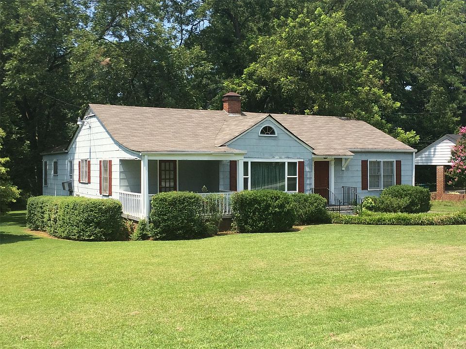2nd image of 4215 Logan Dr