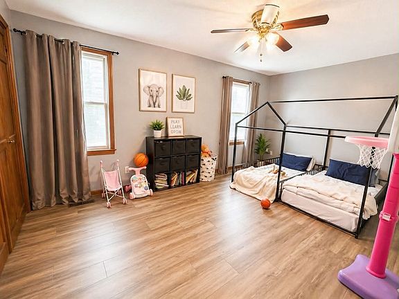 5th image of 1206 Elm Ave