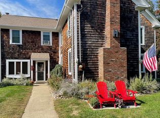 137 Black Point Rd, Niantic, CT 06357