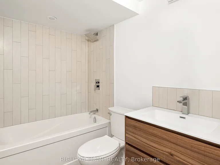 86 Lansdowne Ave #4 — Photo 6