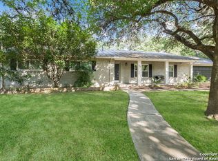 127 William Classen Dr, Hollywood Park, TX 78232