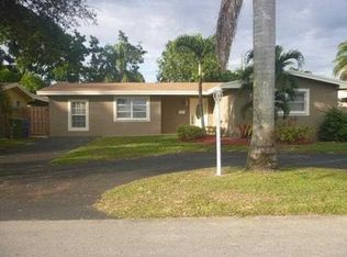 8241 NW 15th St, Pembroke Pines, FL 33024