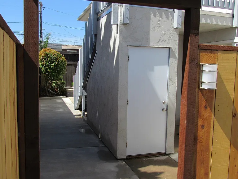 5083 Brighton Ave — Photo 21