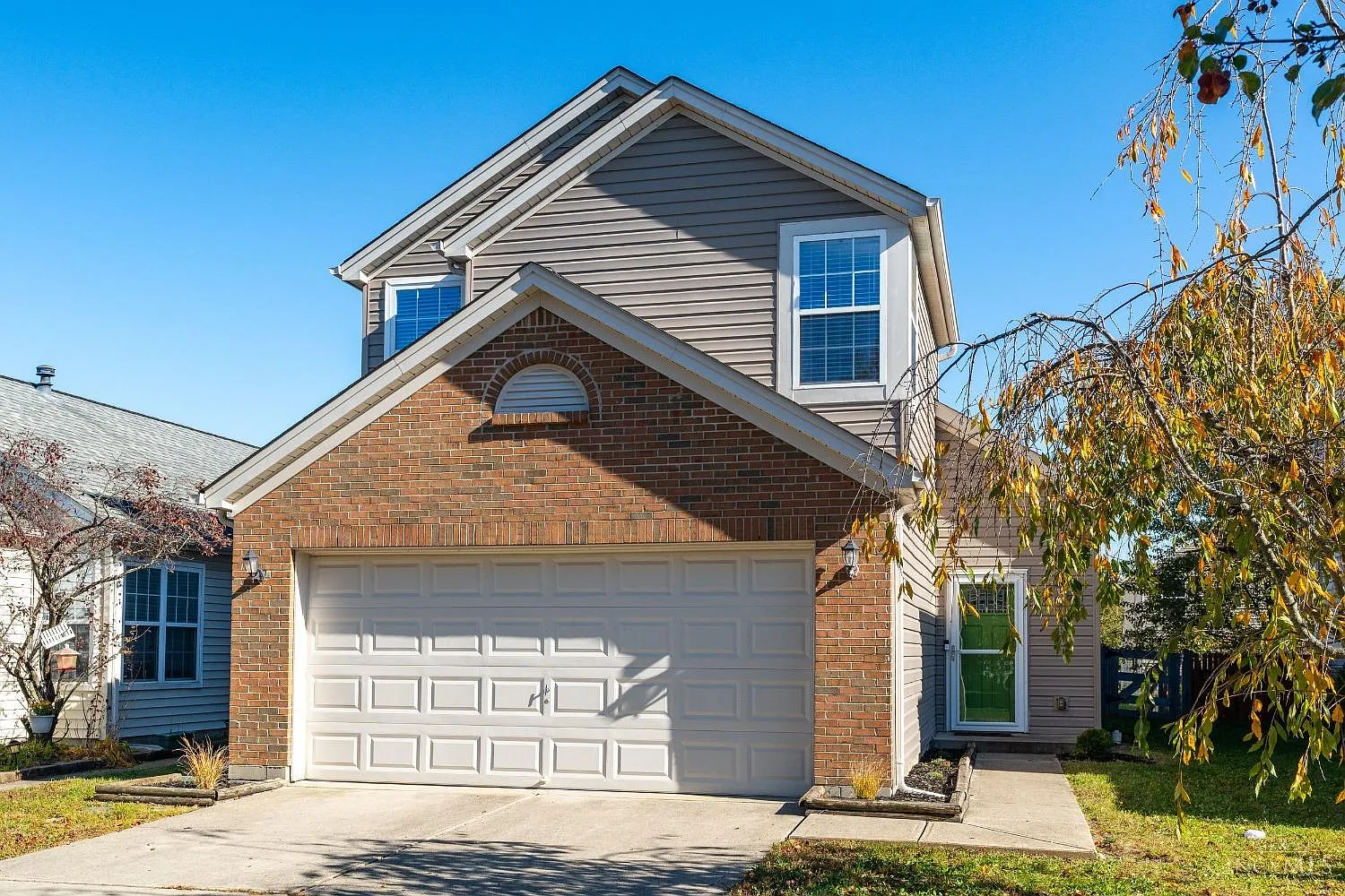 2564 Allegro Ln photo 1