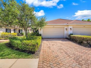 13354 Kent St, Naples, FL 34109