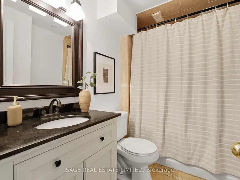 130 Neville Park Blvd — Photo 20