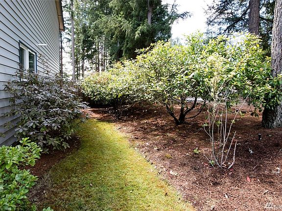 3rd image of 10102 112th St SW