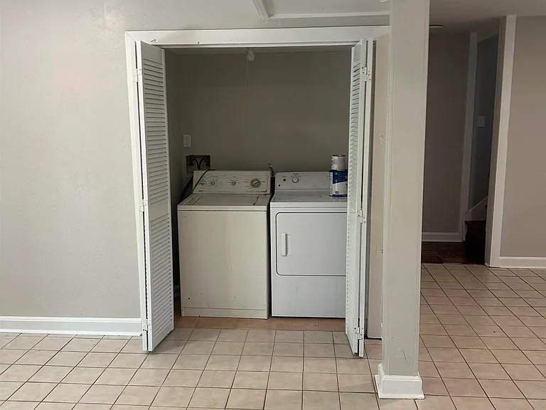 2209 Gibbs Dr — Photo 15