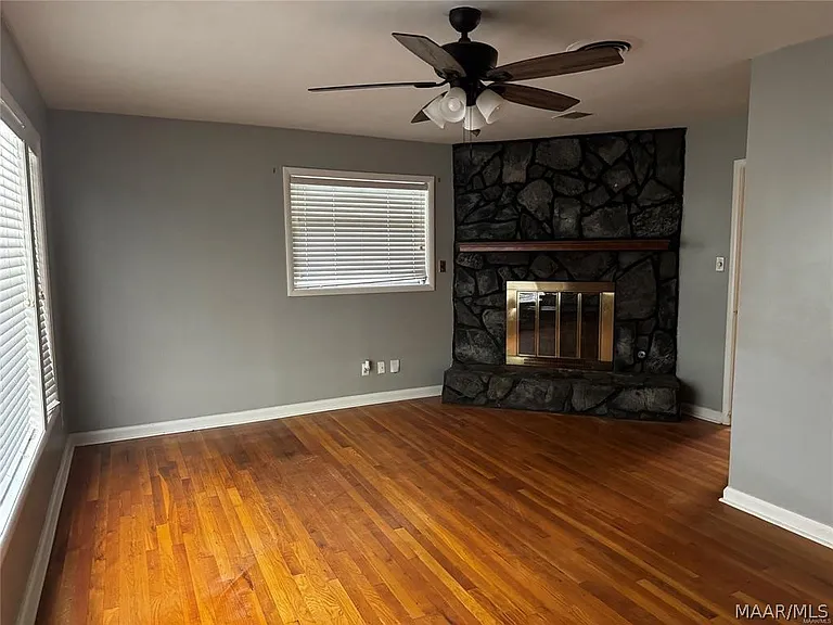 111 Easthaven Rd — Photo 5