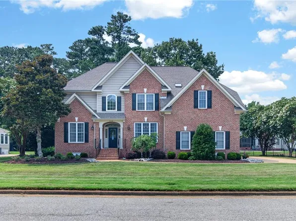 808 Water Fowl Dr, Yorktown, VA 23692