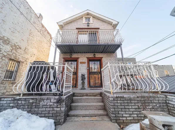 3438 12th Street, Astoria, NY 11106