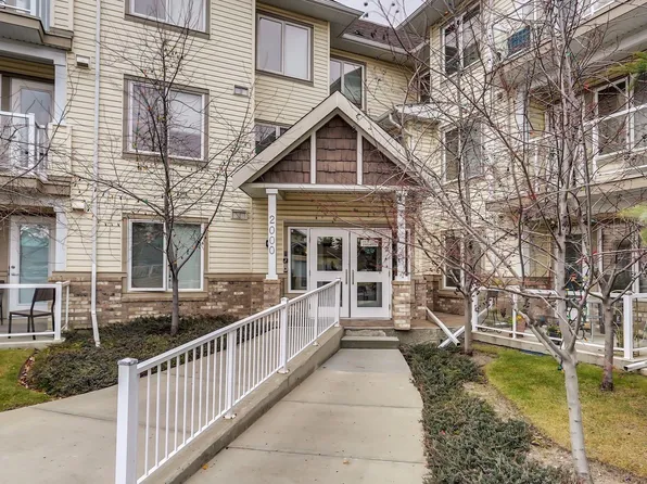 5200 44th Ave NE #2202, Calgary, AB T1Y 7L4