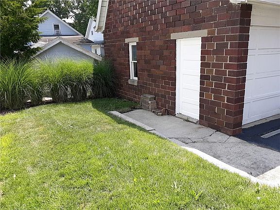 4th image of 2248 Fauver Ave