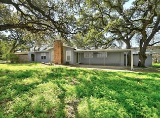 810 S Center St, Austin, TX 78704