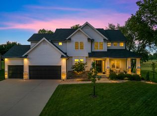 2711 NE Trilein Dr, Ankeny, IA 50021
