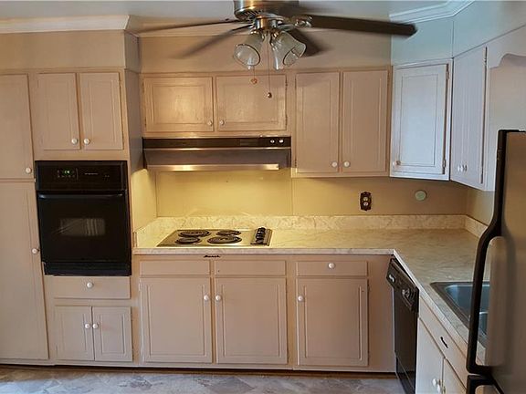 4th image of 4402 Belfield Dr
